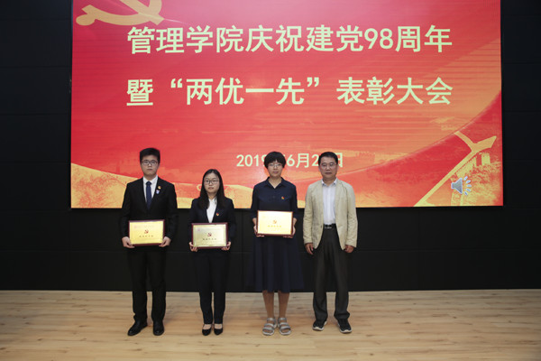 1561720577.jpg 8.jpg